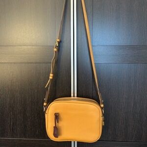 J. Crew Signet Camera Bag in Italian Pebbled Leather—Tan / Toffee